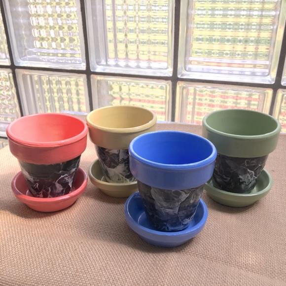 Set of 4 Handmade Terracotta Planters!